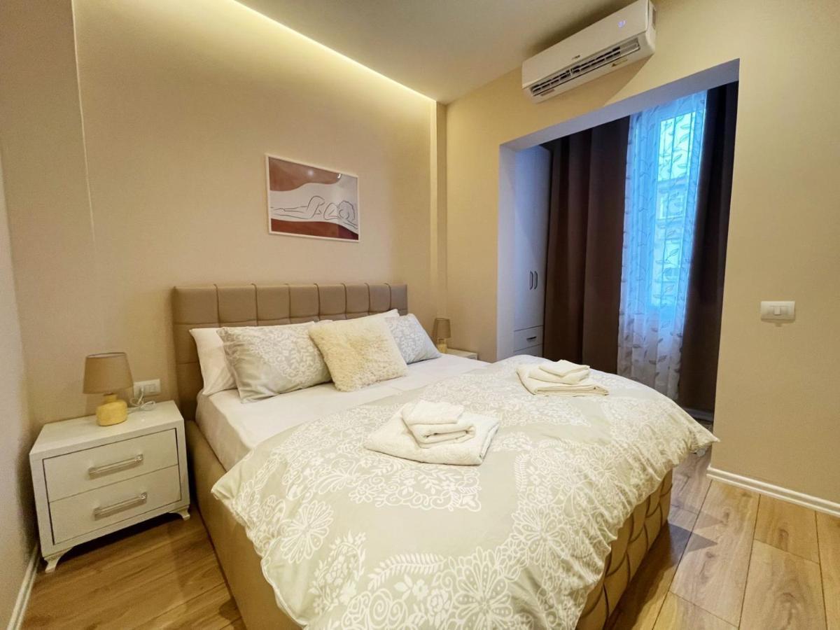 Aj Apartments, Hidden Gem In The Heart Of 地拉那 外观 照片